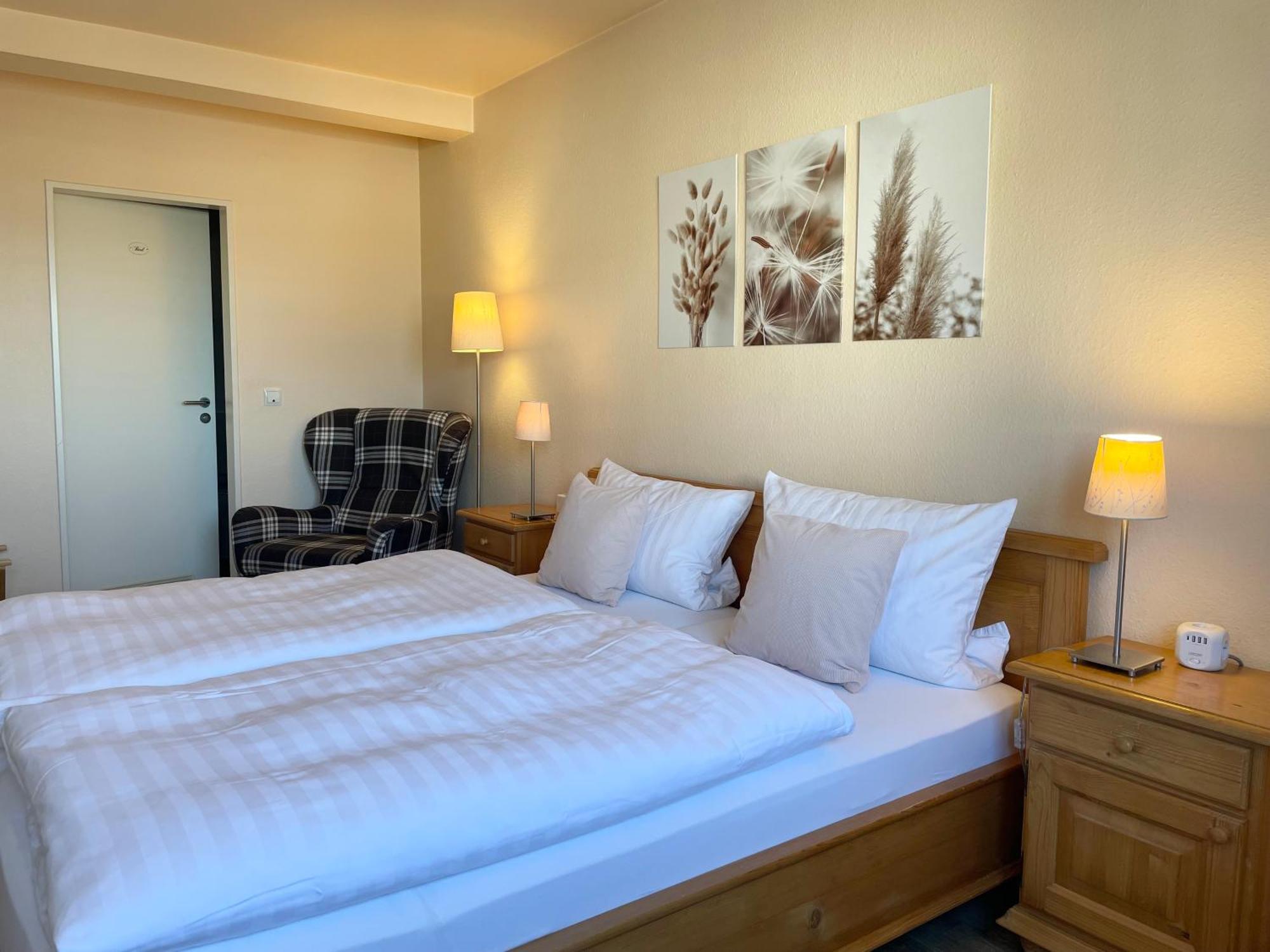 Hotel-Pension Hommen โคเบลนซ์ ภายนอก รูปภาพ