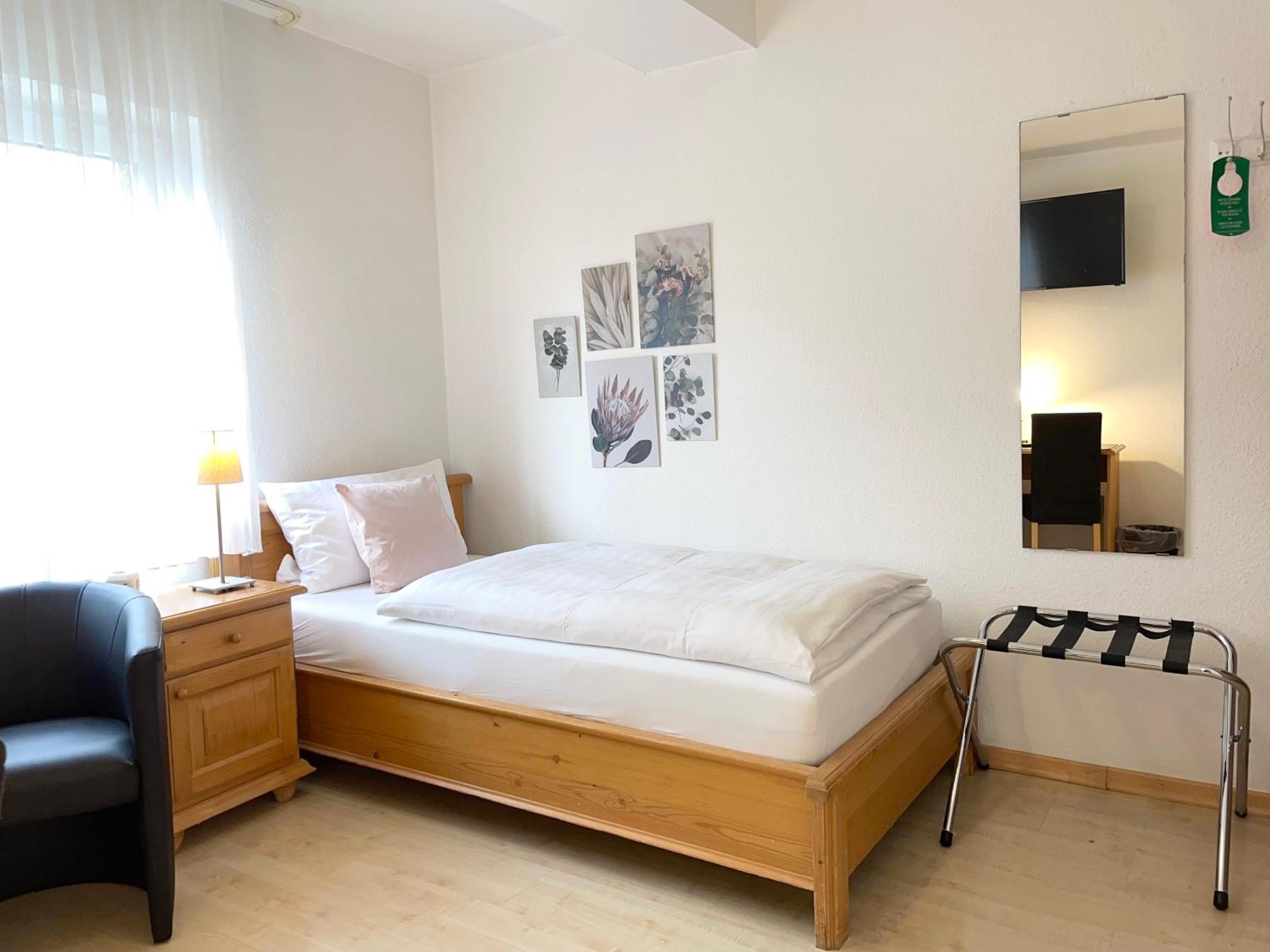 Hotel-Pension Hommen โคเบลนซ์ ภายนอก รูปภาพ