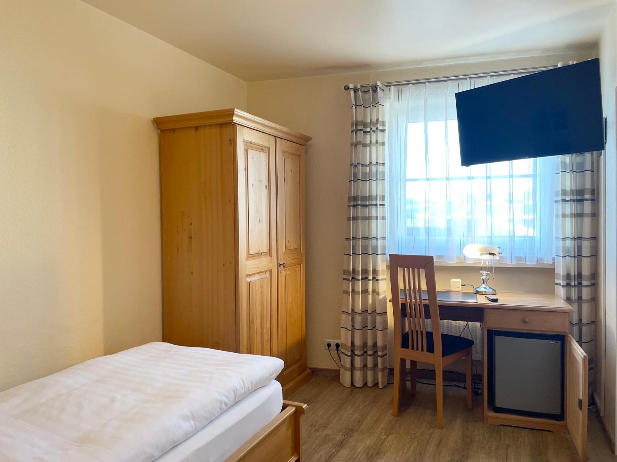 Hotel-Pension Hommen โคเบลนซ์ ภายนอก รูปภาพ